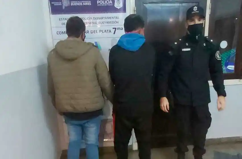 No pudieron robar una moto e intentaron con un auto: dos detenidos