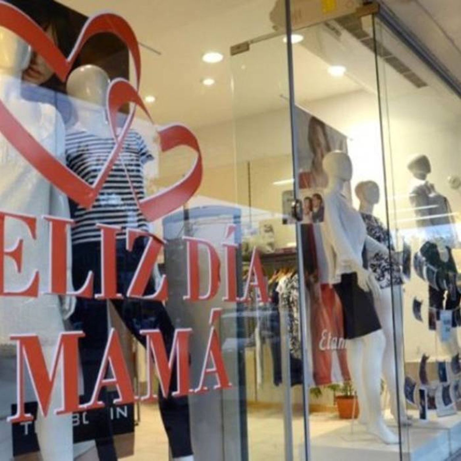 Las ventas por el Día de la Madre caen  más de 40% en facturación