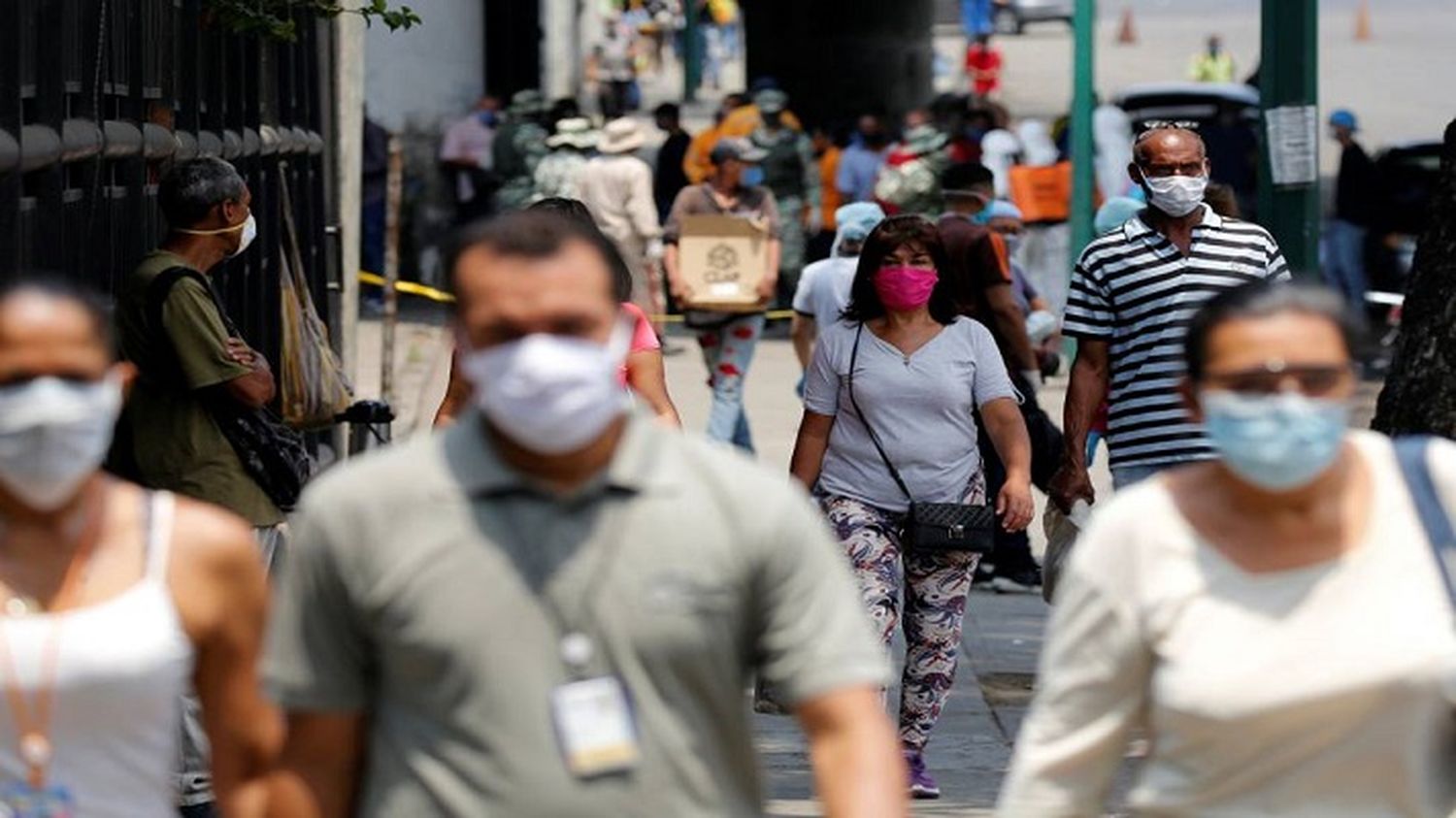 Entre la crisis y el miedo al colapso: Venezuela atraviesa la segunda ola de COVID-19