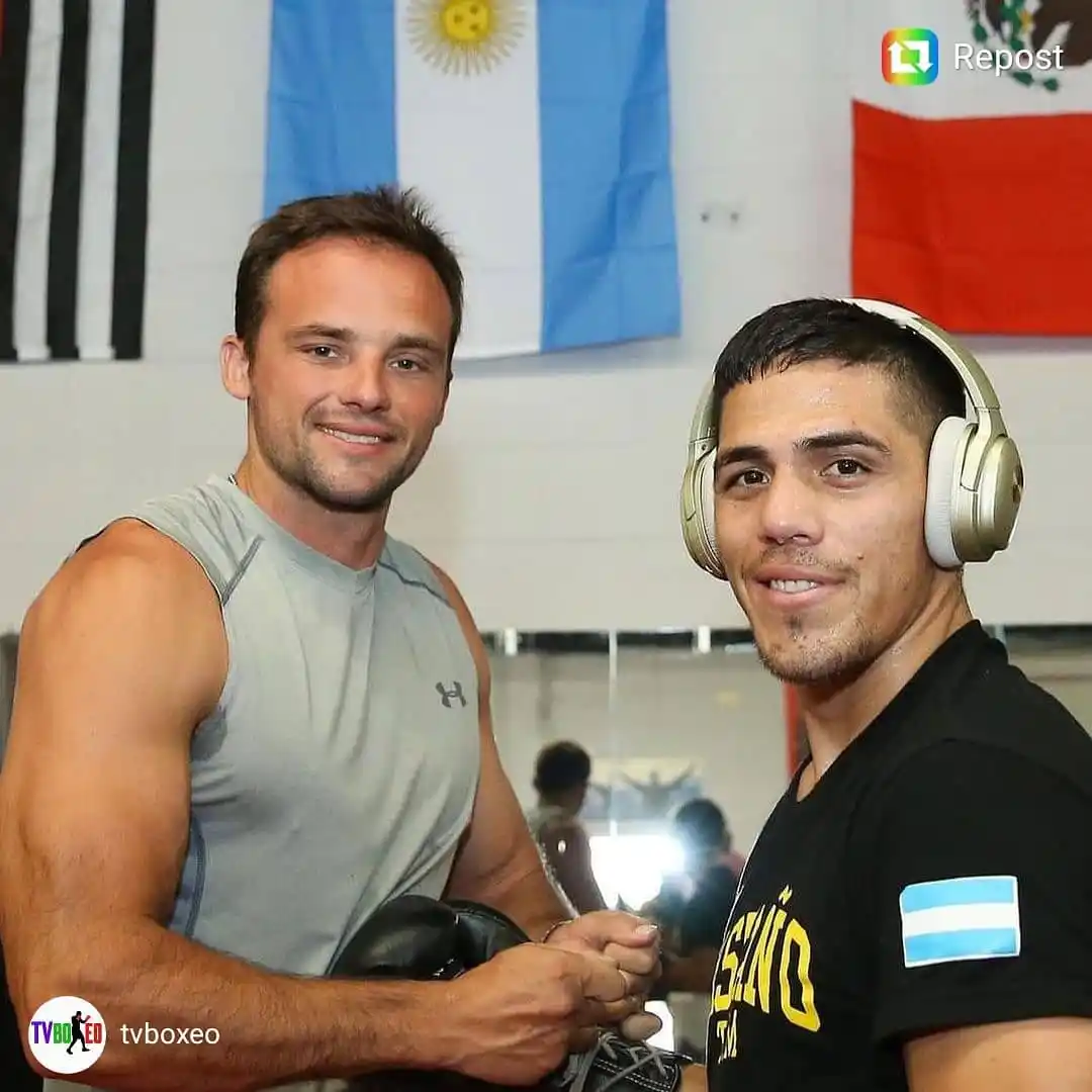 Matías Erbin y la pelea de Brian Castaño contra Jermell Charlo: “Nos preparamos  con mucha hambre de gloria”