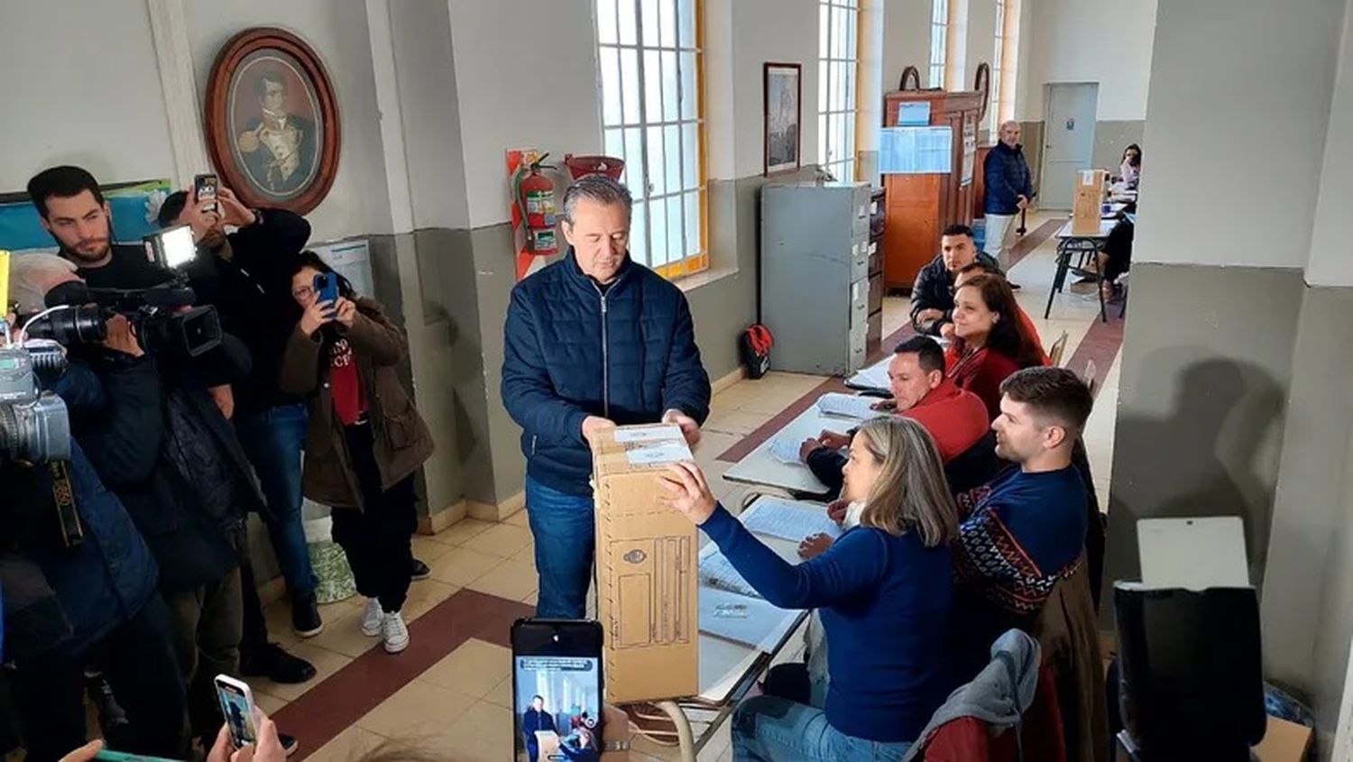 Adán Bahl votó en Paraná y expresó: "Estoy orgulloso de mi provincia y de ser entrerriano"