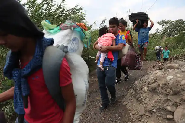 ¡HISTÓRICO! Colombia otorga protección temporal para venezolanos por 10 años