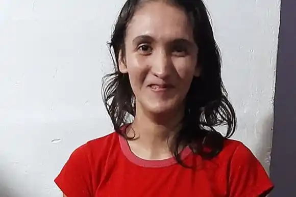 Piden colaboración para encontrar a una joven santafesina en Santiago del Estero