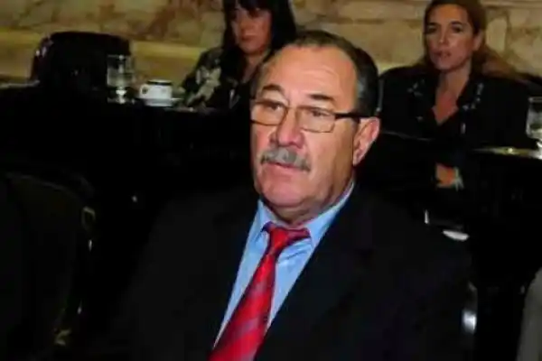 Roberto Mouillerón asume como presidente del Frente Renovador en Diputados