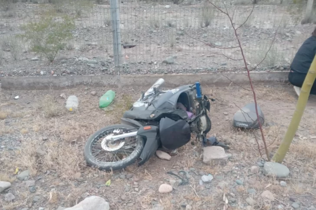 La moto involucrada en el accidente.