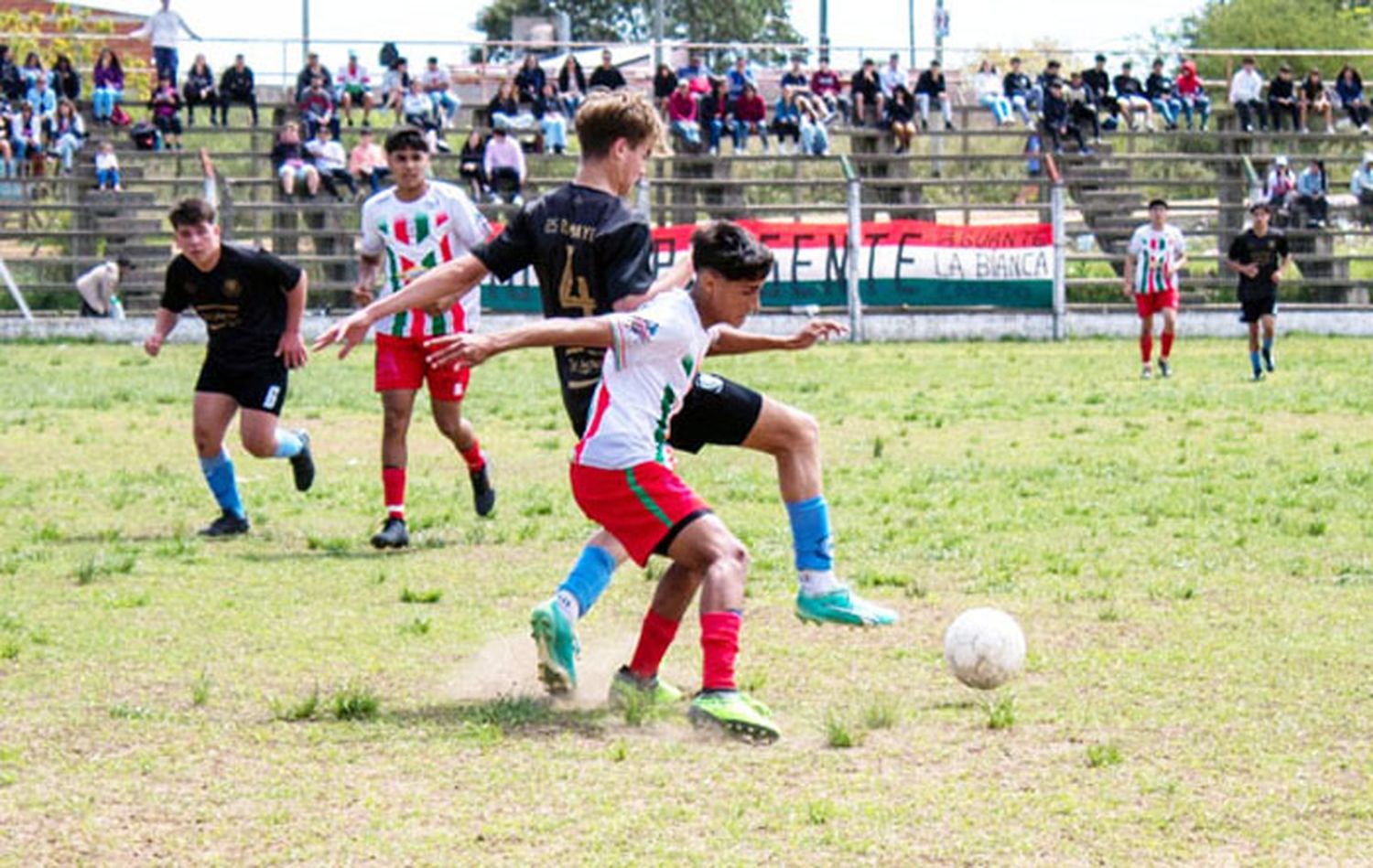 Se jugaron partidos de las divisiones menores de fútbol a nivel provincial