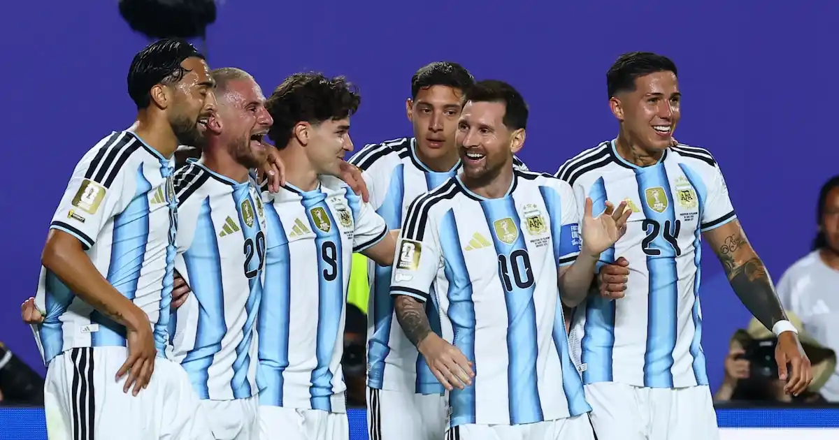 Argentina ganó 3 a 0 en su debut.