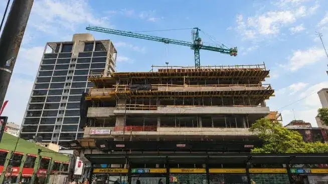 Construir ya cuesta casi u$s1.800 por m2 y la cuenta no cierra: qué está pasando con los nuevos edificios