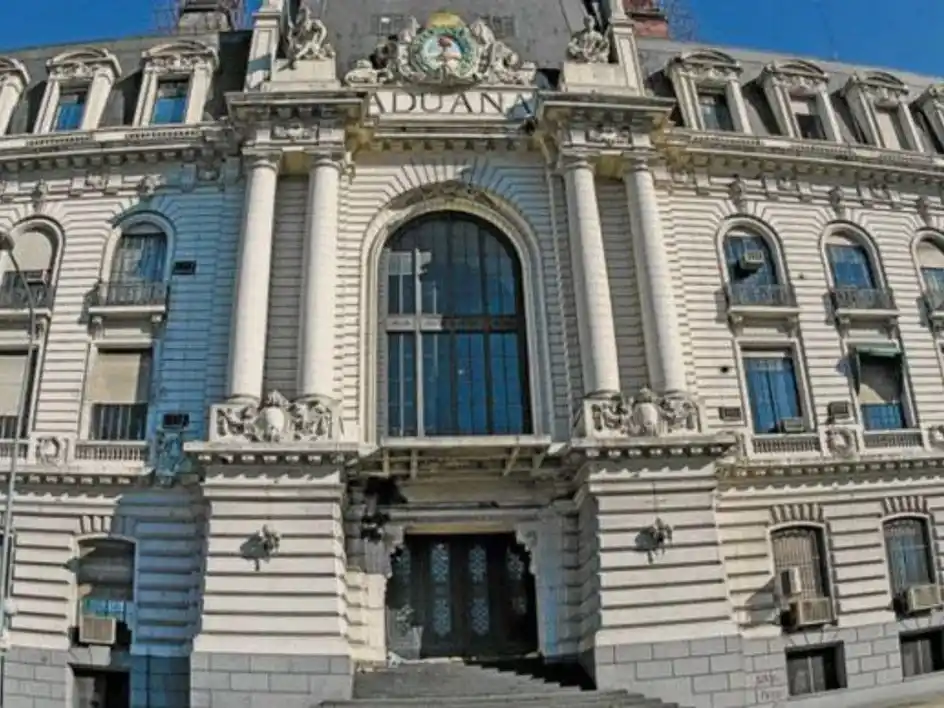 El Gobierno simplifica trámites aduaneros para reducir “las oportunidades de corrupción”