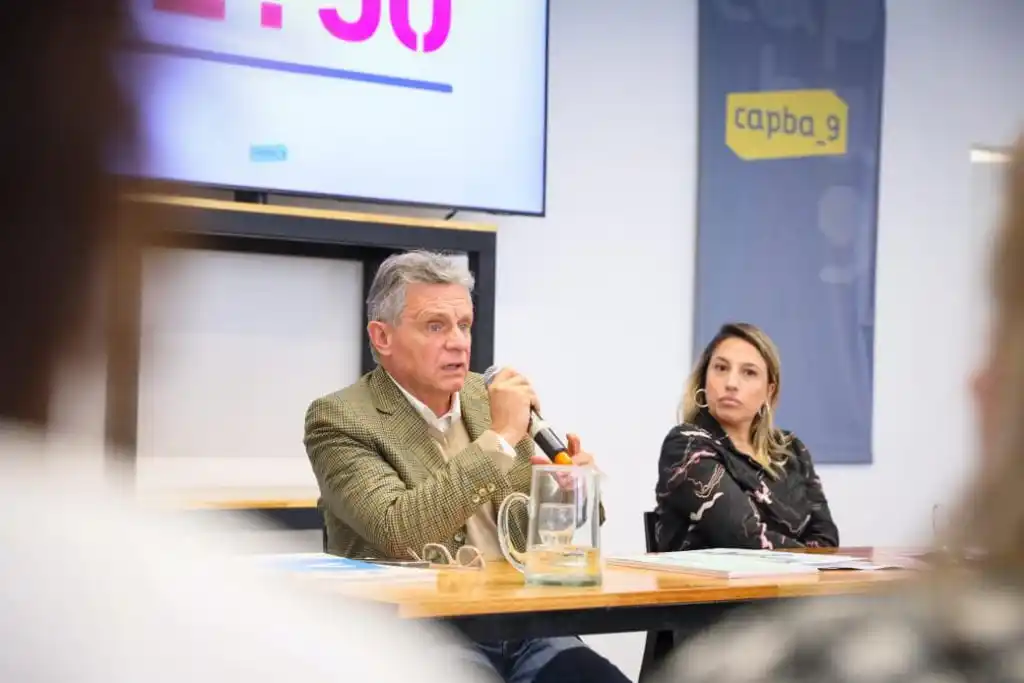 En Mar del Plata, Gustavo Pulti chicaneó a los libertarios por faltar al debate de candidatos y confirmó lista propia