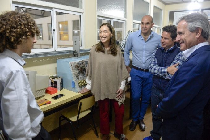María Eugenia Vidal y Andrés Ibarra presentaron el programa nacional de Inclusión Digital en Quilmes