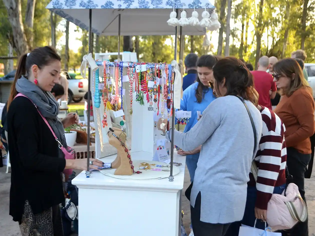 La Feria de Emprendedores Gualeguay volvió a convocar al público