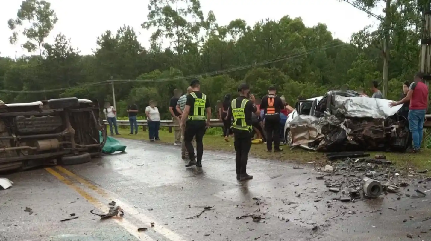 Tragedia en Ruta Nacional 12: cuatro muertos en un choque múltiple en una curva