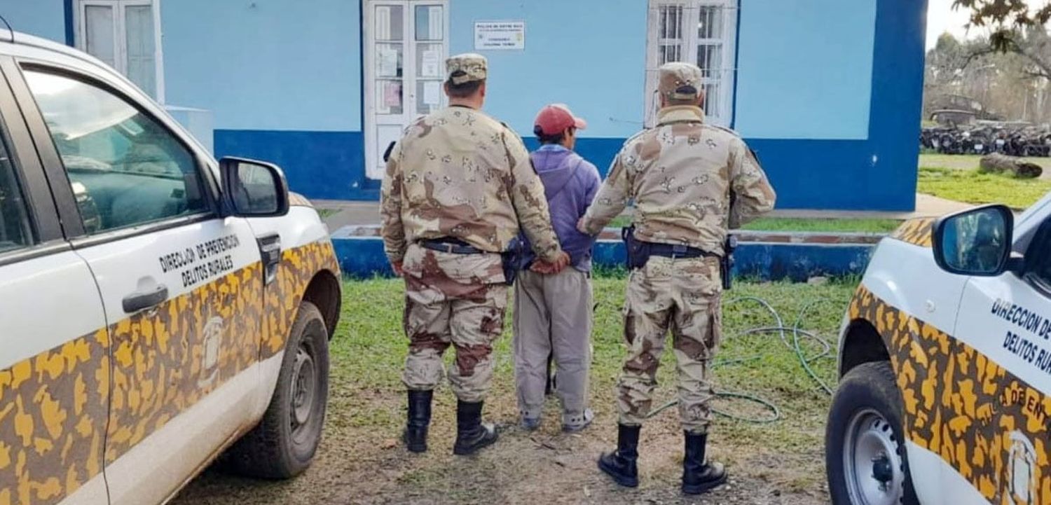 Tres allanamientos por abigeato en Estación Yeruá con secuestro de carne, un arma de fuego, municiones y un detenido