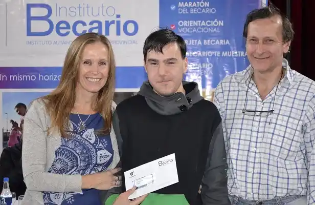 El gobierno de la Provincia impulsa las nuevas “becas de oficios”