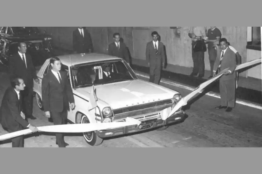 Inauguraciòn, corte de cintas y recorrida de los gobernadores Uranga y Silvestre Begnis por la obra