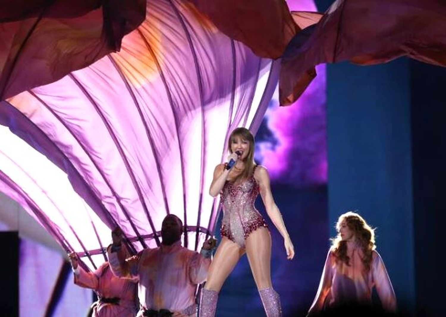 Así fue la reacción de Taylor Swift cuando salió al escenario en el estadio de River