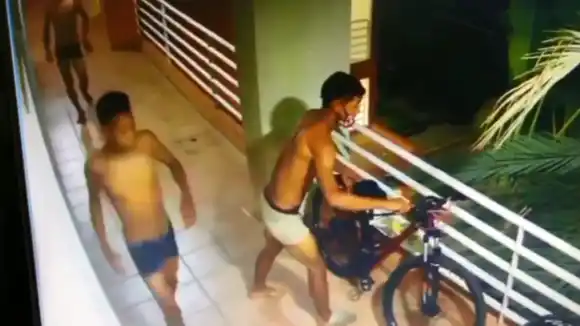 EN BÓXER llegaron ladrones a complejo residencial en Lechería para robar unas bicicletas (+ Video)