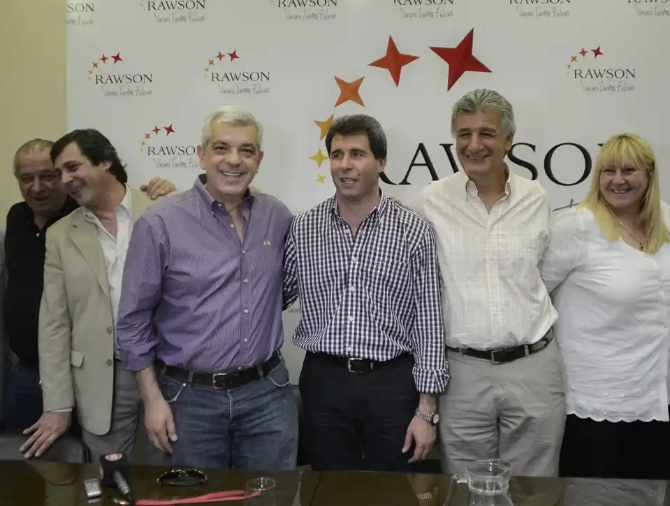 Domínguez: "No hay posibilidad de sacar en la confrontación algo que le sirva al pueblo argentino"