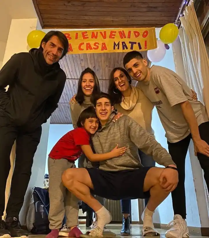 Así fue el emotivo reencuentro de Mateo Díaz con su familia