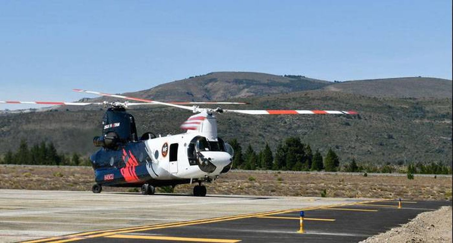 El Ministerio de Ambiente sumó un helicóptero Chinook para combatir incendios