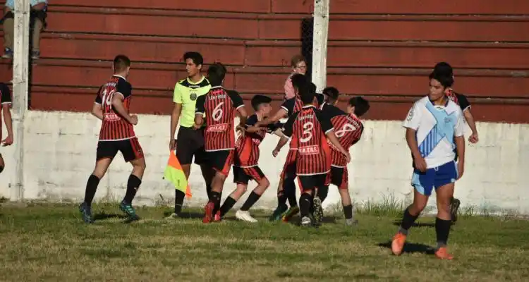 Con personalidad, San Pedro venció a Pergamino y ganó por primera vez en el Nacional de Ligas U15