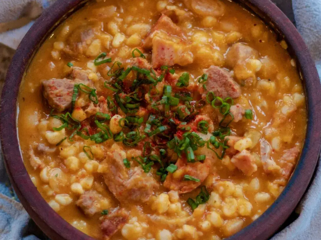 ¿Cuánto cuesta hacer el locro del 1° de mayo en 2026?