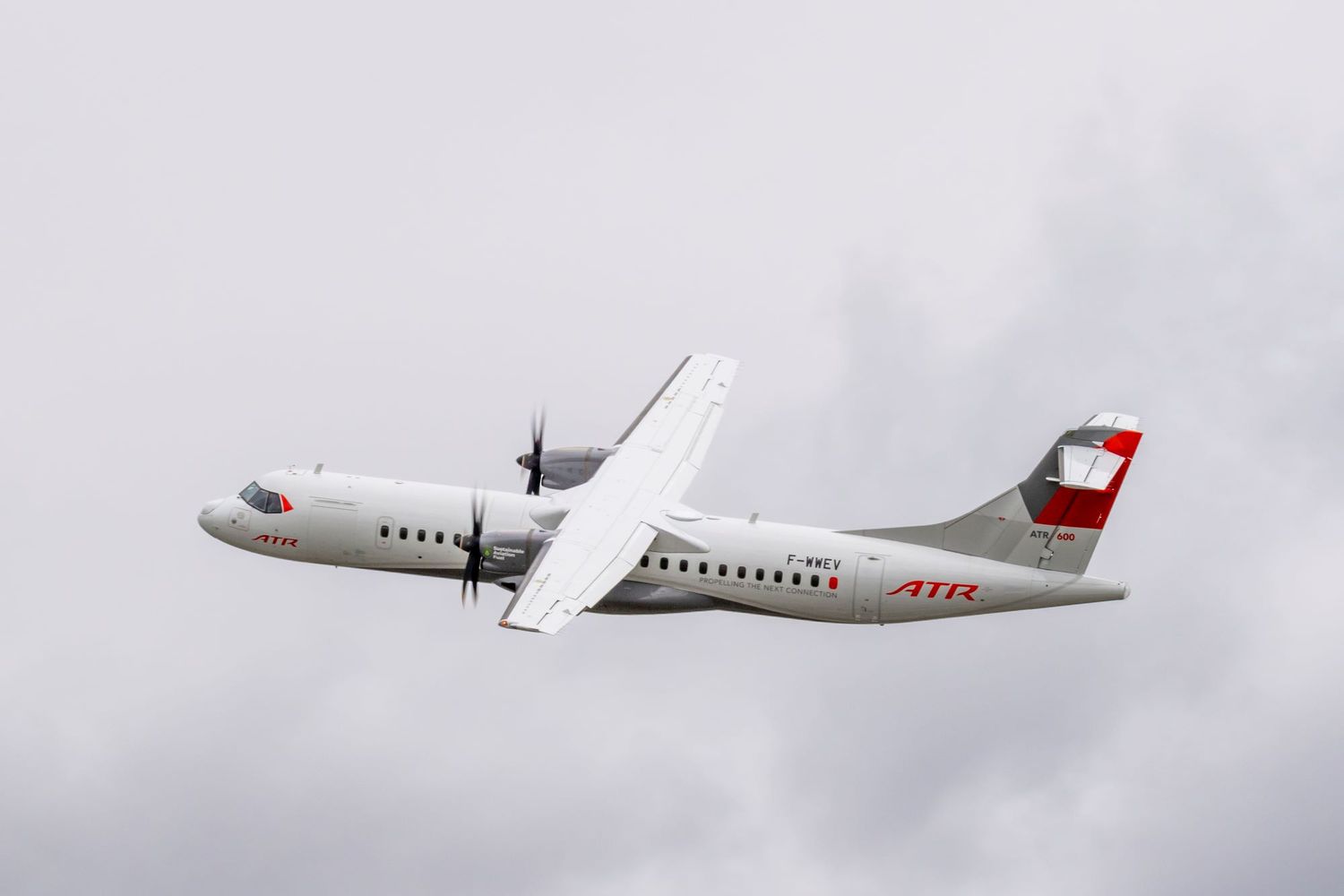 With EASA certification, ATR introduces Starlink high-speed Internet to its regional fleet