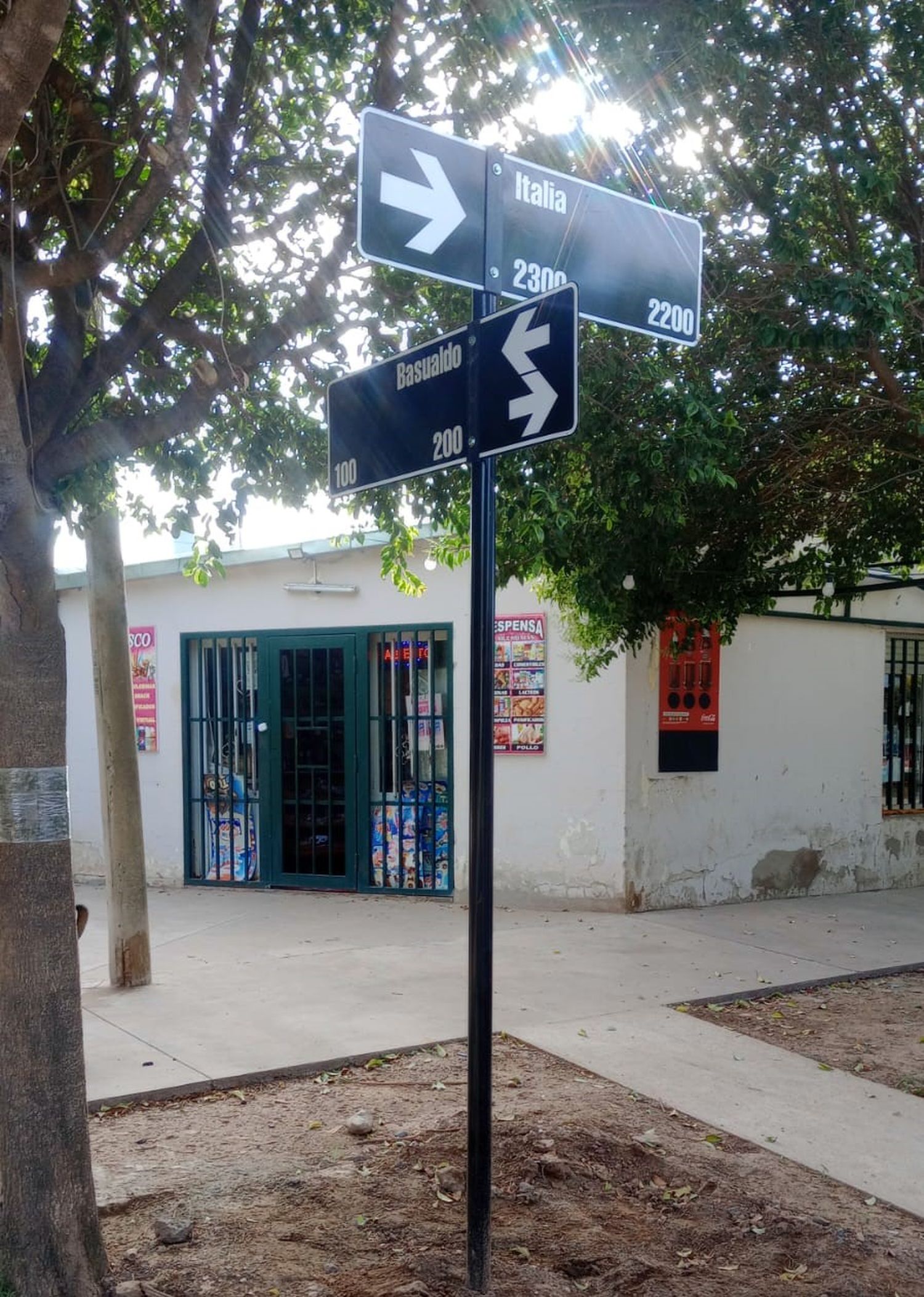 Se colocan carteles nomencladores y delimitan espacios exclusivos