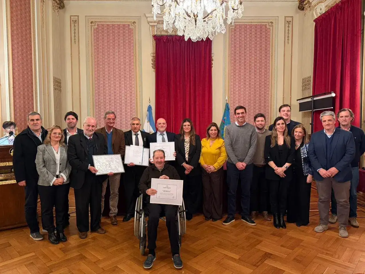 Los cuatro referentes reconocidos cuentan con extensas trayectorias vinculadas a diferentes ámbitos de la vida educativa, científica, cultural, institucional y turística de la ciudad.