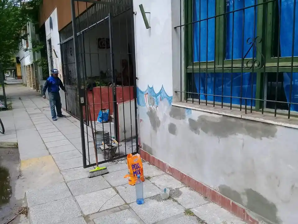 Reparan la fachada de la Escuela Nº 501