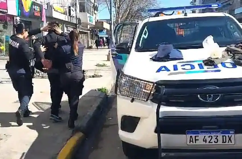 Robó dos jeans un ladrón que venía cometiendo delitos en comercios