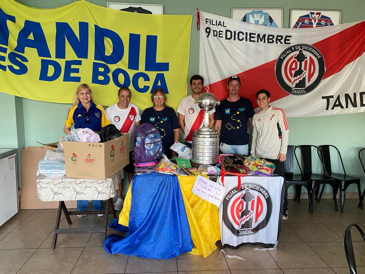 La Libertadores estará expuesta en la glorieta de la Plaza Independencia de 9 a 18, junto con representantes de ambas peñas organizadoras.