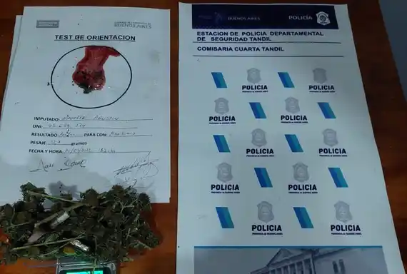 Allanaron una vivienda por un hurto y descubrieron que comercializaban estupefacientes