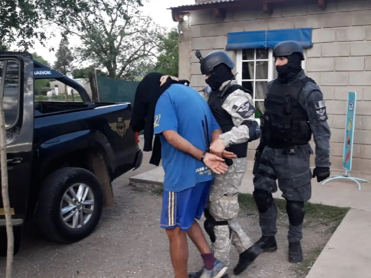 Detuvieron a director técnico de club de fútbol por comercializar drogas