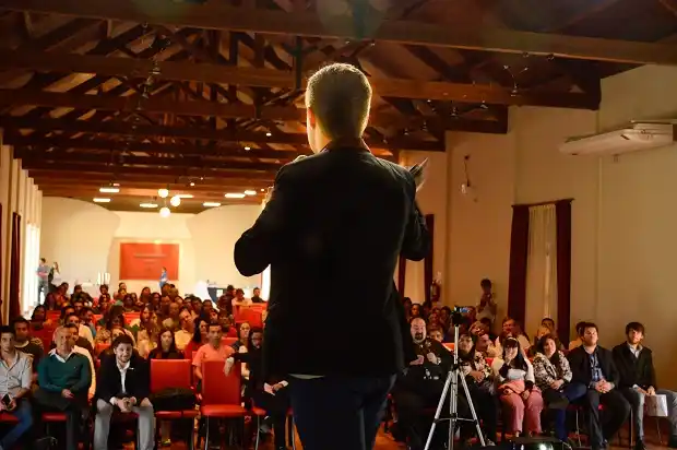 La JCI Gualeguaychú organiza el programa de formación de Líderes 2016