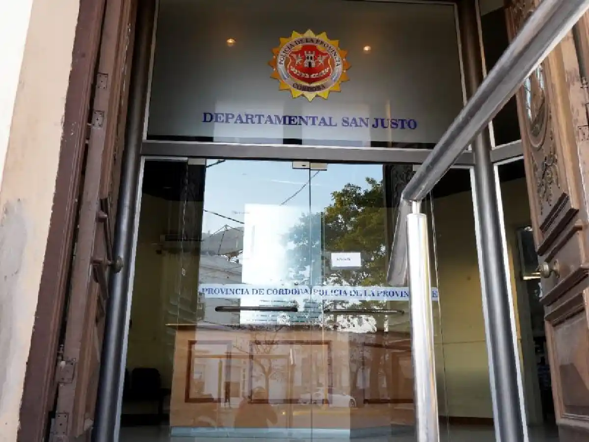 Investigan la muerte de un detenido en la Departamental San Justo 