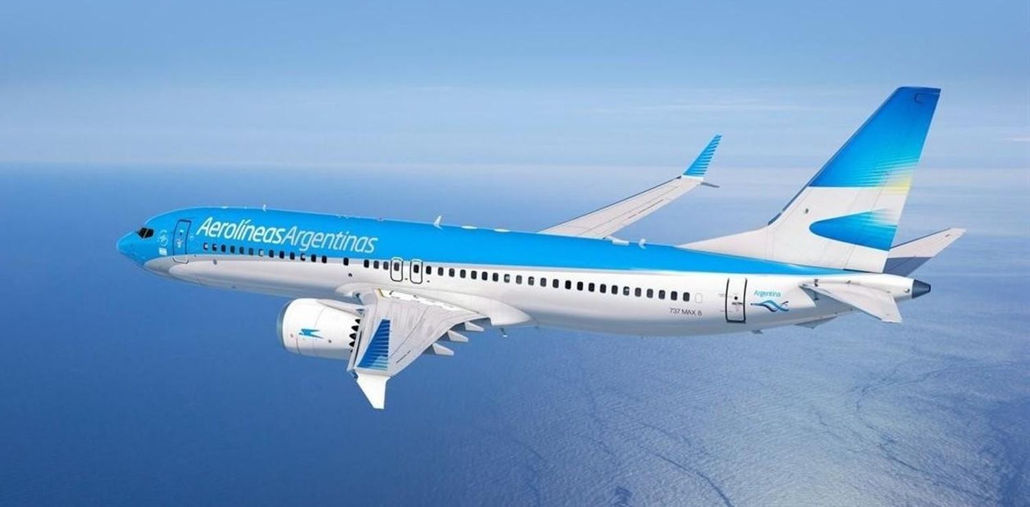Aerolíneas Argentinas elimina la acumulación de millas para funcionarios públicos en viajes pagados por el Estado