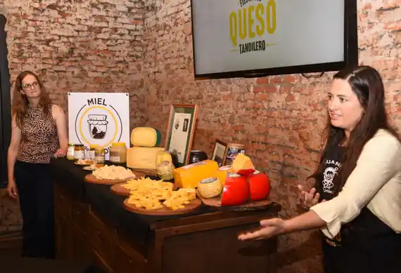 “Quesos que cuentan historias” tuvo una nueva edición con cupos completos de asistentes