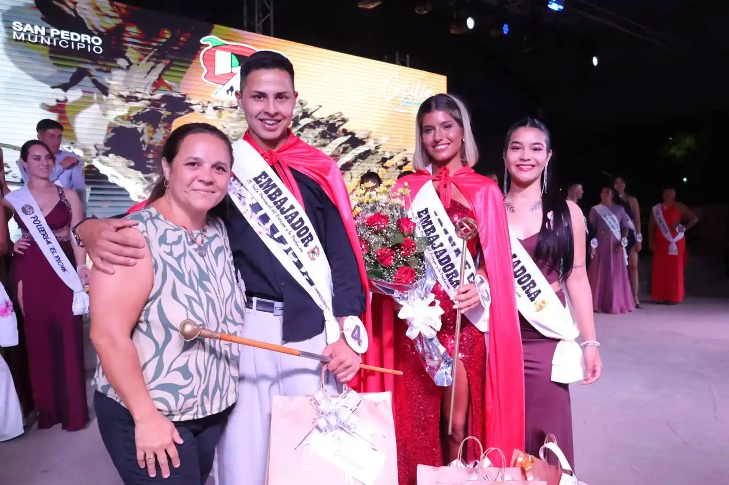 emabajadores fiesta del durazno