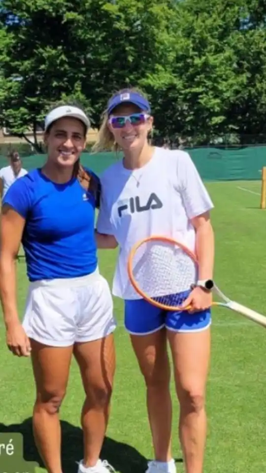 Carlé, junto a Podoroska en Wimbledon.
