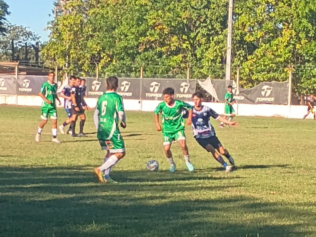 La Esperanza mereció mejor suerte ante Sportivo. PH: La Opinión.