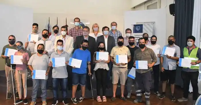 Entregaron los certificados  de entrenamiento  laboral del programa  Promover con Igualdad