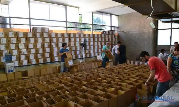 Elecciones 2013: Corrientes vota Gobernador, Vice, intendentes y legisladores provinciales 