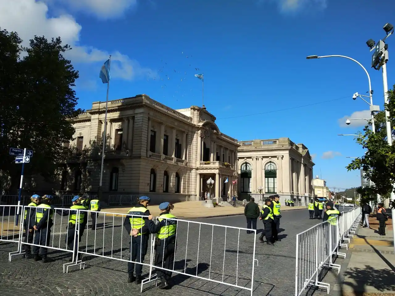 Mirá la ceremonia oficial de recepción de la Reina Margarita II en el Salón Blanco