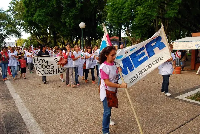 Agmer presentó la contrapropuesta al Gobierno y sostiene el pedido del 35%