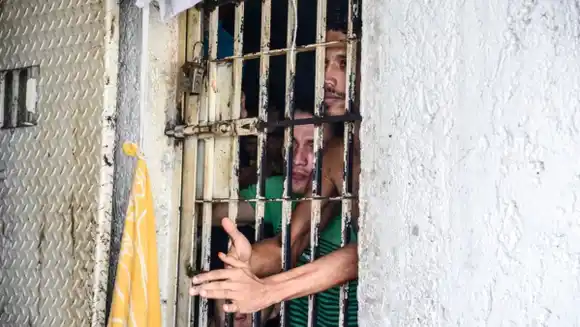 ¿PAÑITOS CALIENTES? Servicio Penitenciario habilitó correo para recibir denuncias de reclusos