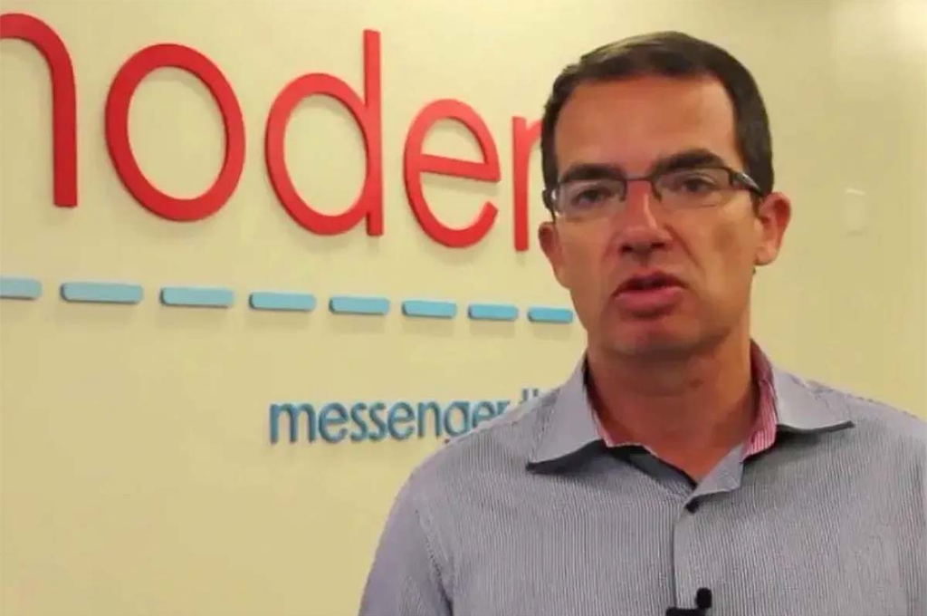 Para director de Moderna la pandemia podría terminar en un año