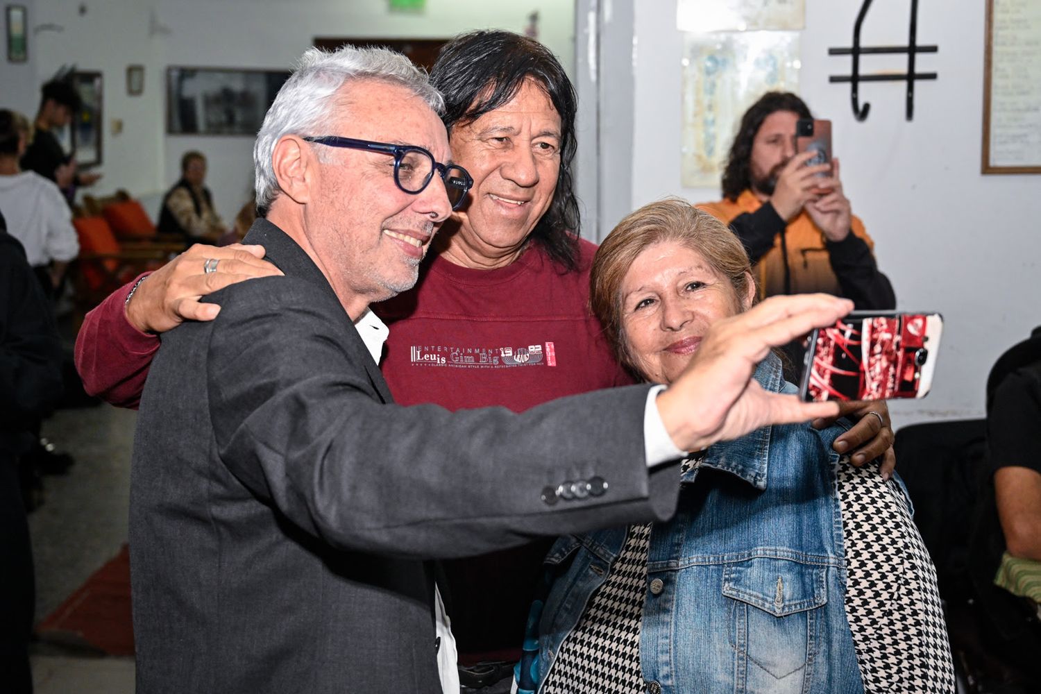 En Tigre centro, el Intendente Zamora acompañó el comienzo del ciclo la Peña de Noche 2024