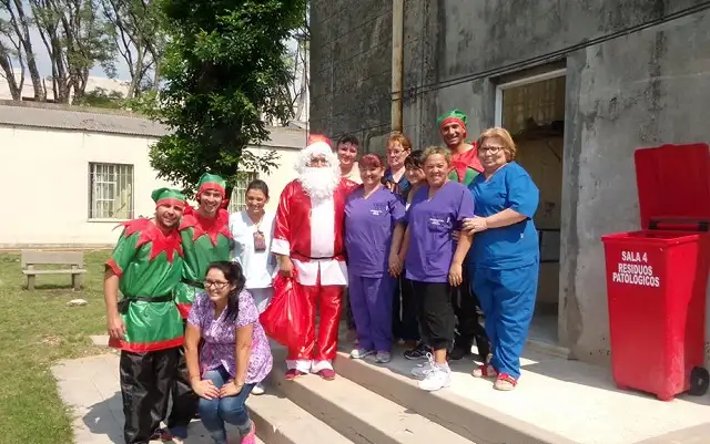 Los Duendes de Papá Noel regalaron más de 90 mil caramelos